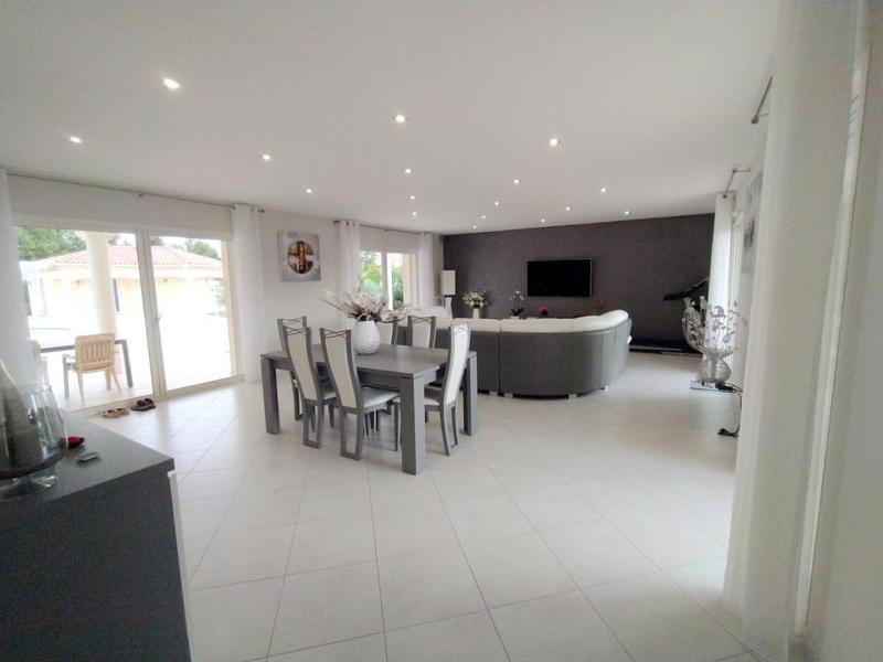 Maison - 185 m² - 6 pièces