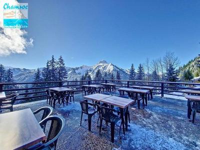 Local commercial - 100 m² - 3 pièces