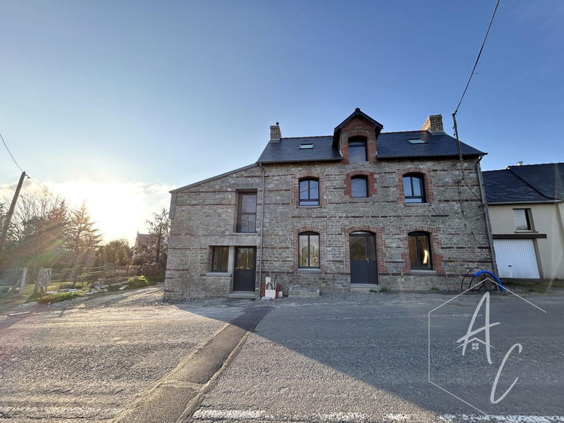 Maison ancienne - 156 m² - 9 pièces