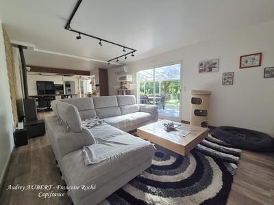 Maison - 158 m² - 6 pièces