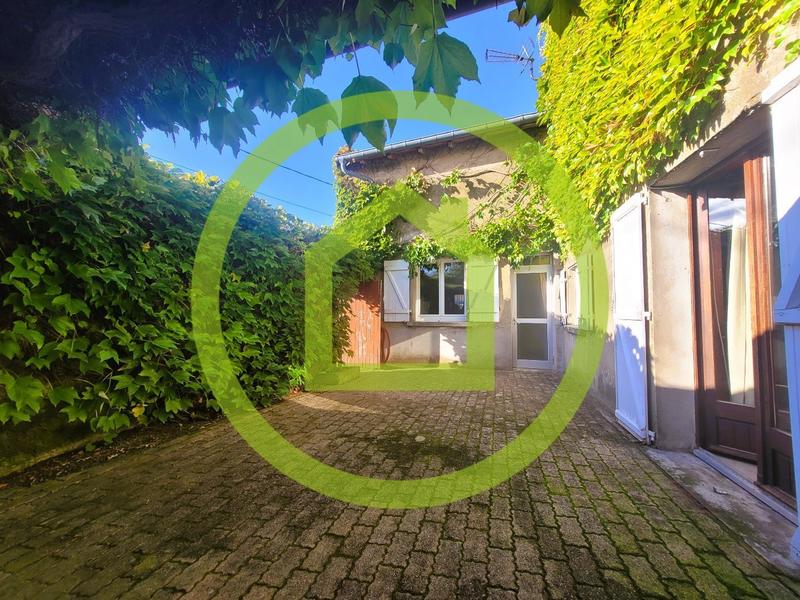 Maison - 182 m² - 6 pièces