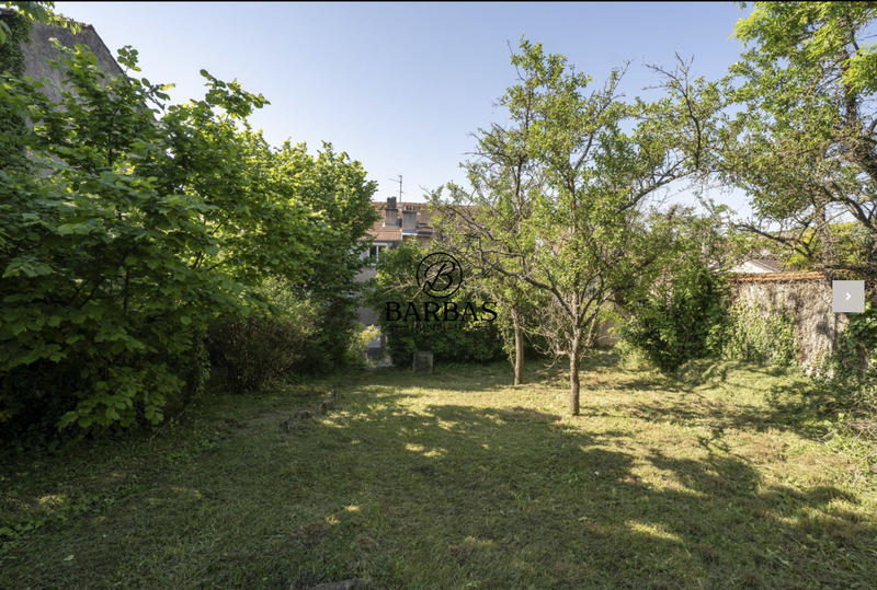 Maison - 270 m² - 11 pièces