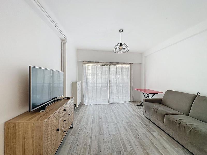 Studio - 24 m² - 1 pièce