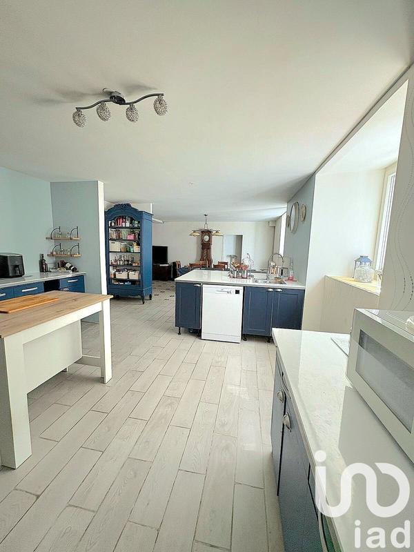 Maison - 268 m² - 8 pièces