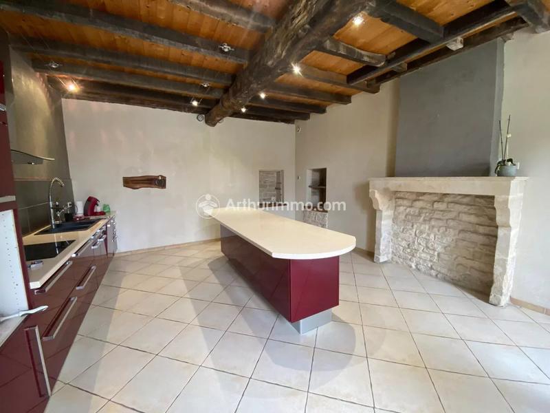 Maison - 217 m² - 7 pièces