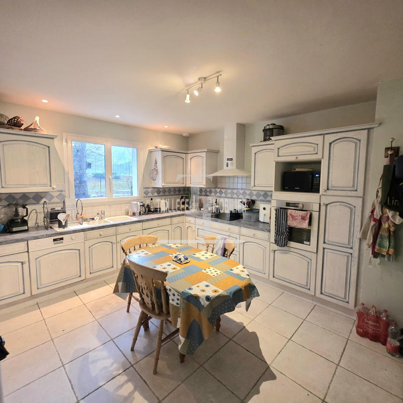 Maison - 163 m² - 7 pièces