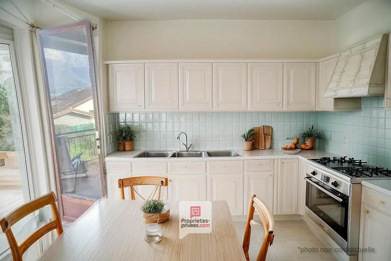 Maison - 157 m² - 4 pièces