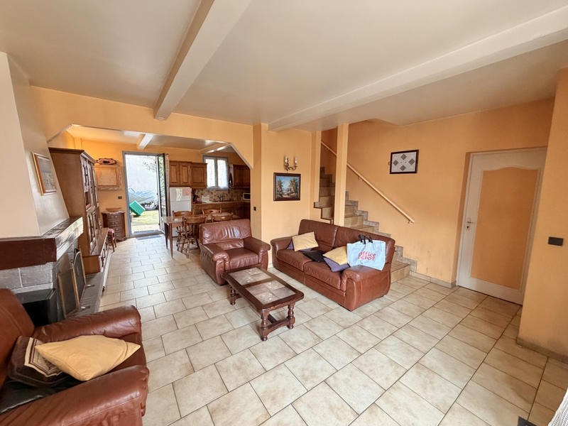 Maison - 111 m² - 6 pièces