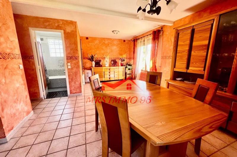 Maison - 122 m² - 5 pièces