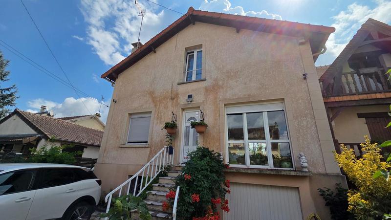 Maison - 140 m² - 5 pièces