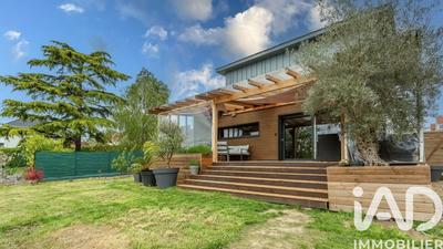 Maison - 170 m² - 8 pièces