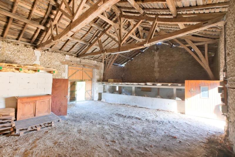 Maison en pierre - 125 m² - 4 pièces