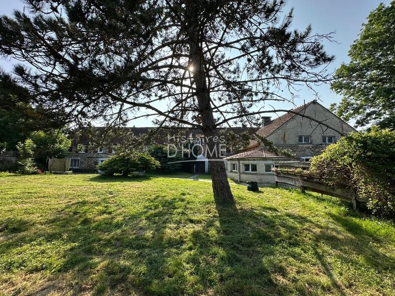 Propriété - 623 m² - 14 pièces