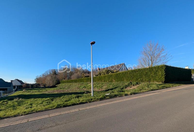 Terrain constructible - 1 340 m²