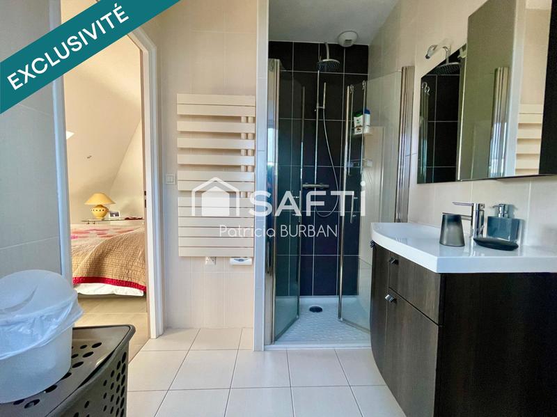 Maison - 259 m² - 6 pièces