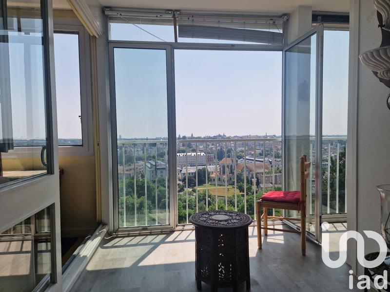 Appartement - 106 m² - 6 pièces