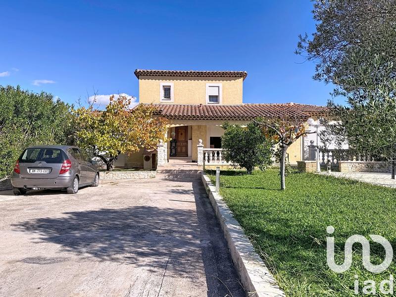 Maison - 197 m² - 5 pièces