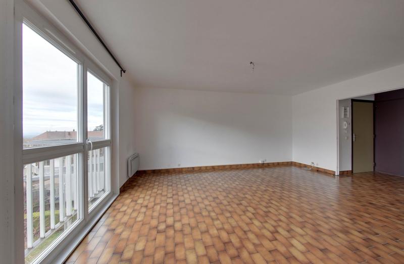 Appartement - 82 m² - 4 pièces