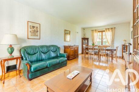 Maison - 143 m² - 8 pièces