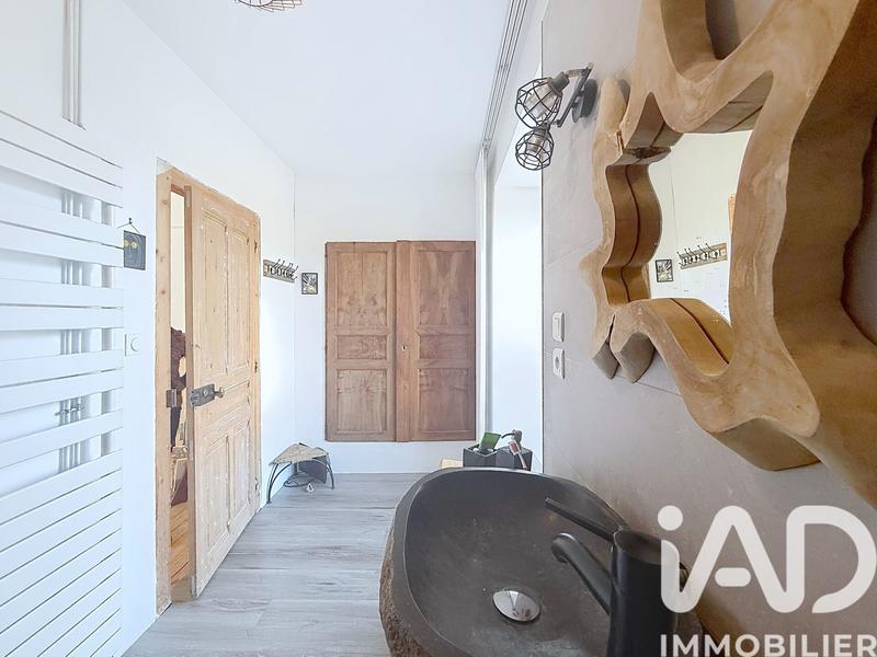 Maison - 247 m² - 10 pièces