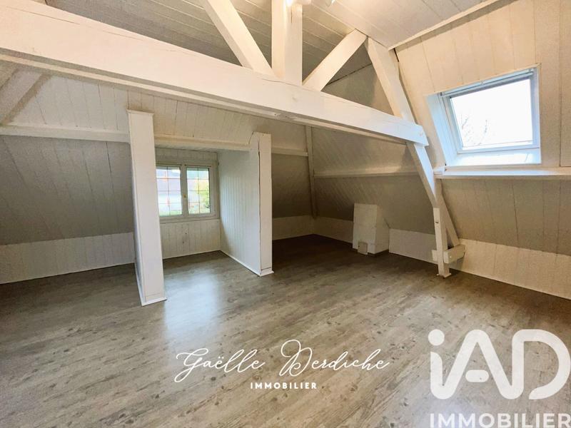 Maison - 210 m² - 6 pièces