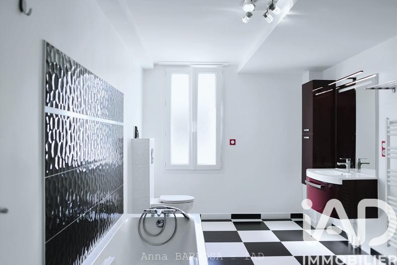 Maison - 361 m² - 7 pièces