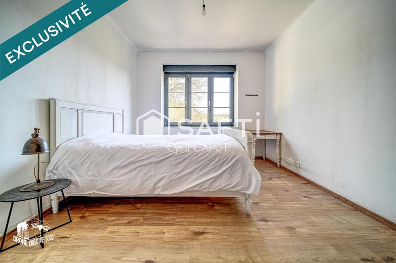 Maison - 325 m² - 11 pièces