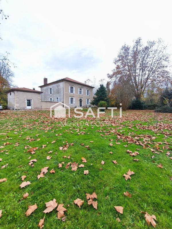 Maison de maîtres - 350 m² - 8 pièces