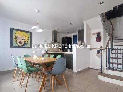 Maison - 92 m² - 7 pièces