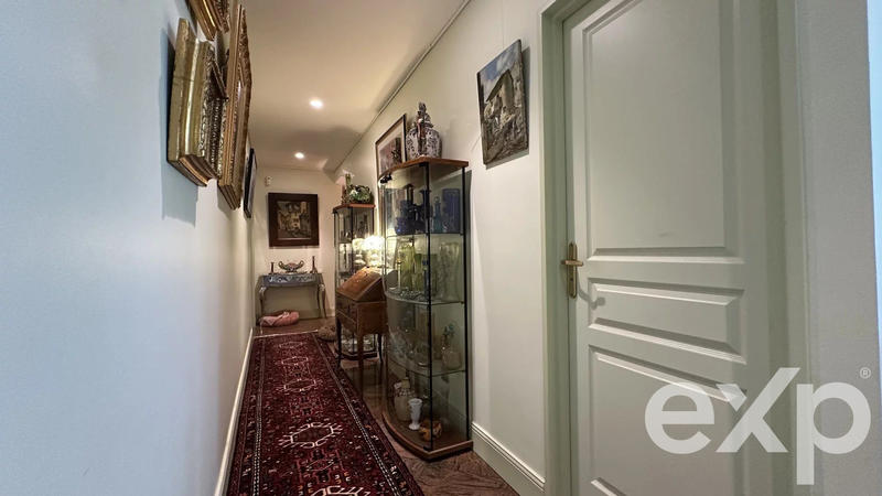 Appartement - 175 m² - 5 pièces