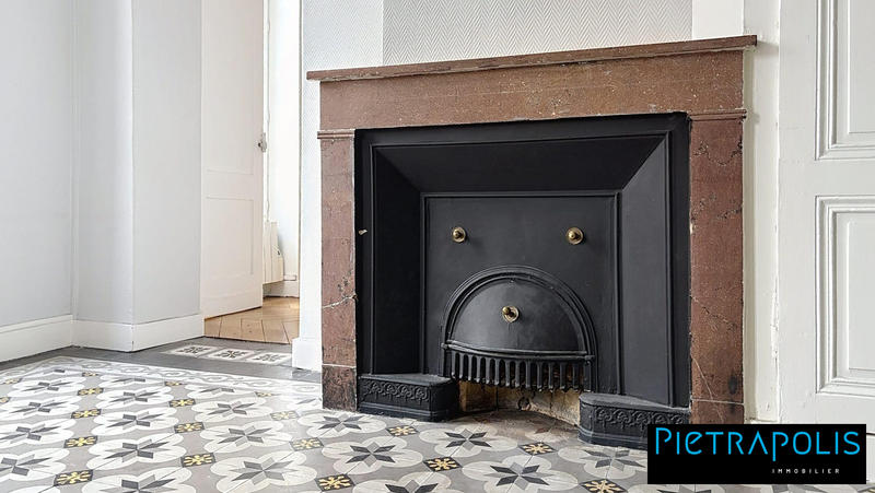 Appartement - 90 m² - 3 pièces