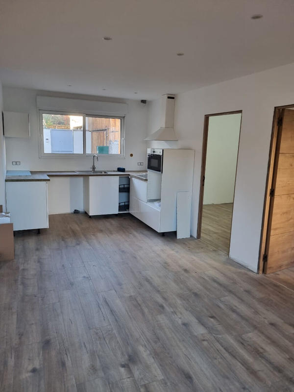 Maison - 74 m² - 4 pièces