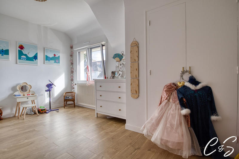 Maison - 142 m² - 5 pièces