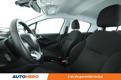 Peugeot 208 1.2 PureTech Signature 5p 82 ch