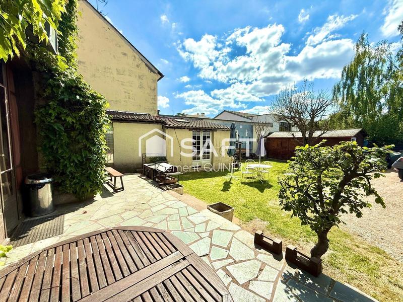 Maison - 180 m² - 8 pièces