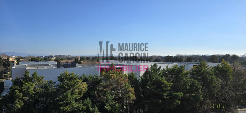 Appartement - 94 m² - 4 pièces