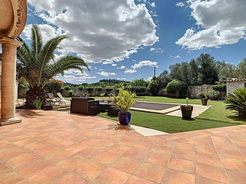 Villa - 184 m² - 6 pièces