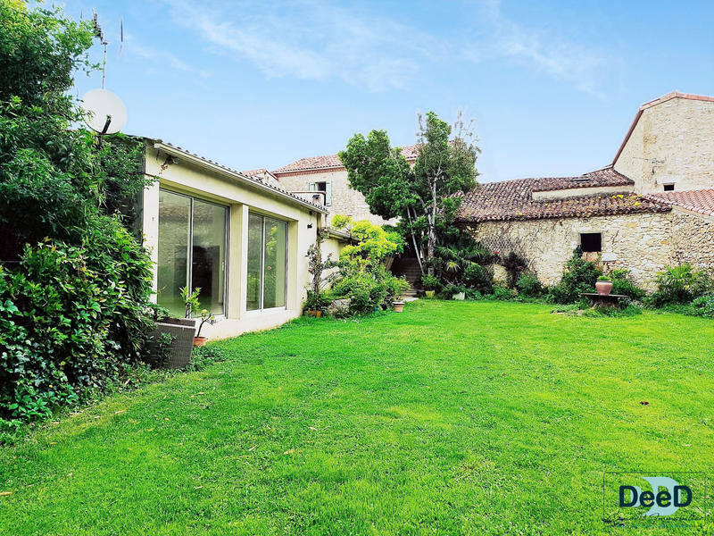 Maison ancienne - 220 m² - 8 pièces