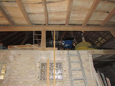 Maison - 379 m² - 3 pièces