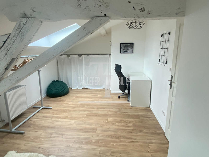 Maison - 298 m² - 9 pièces