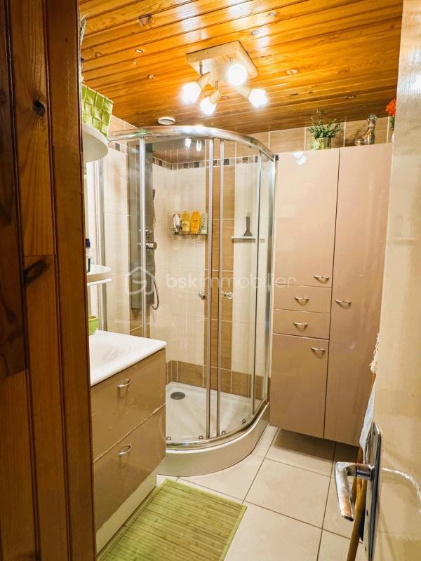 Maison traditionnelle - 98 m² - 7 pièces