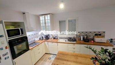 Maison - 140 m² - 5 pièces