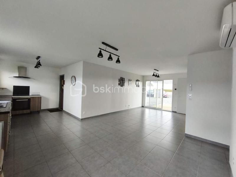 Maison - 90 m² - 4 pièces