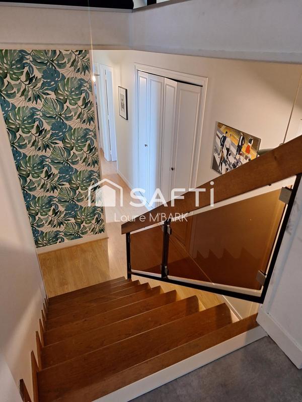 Maison - 169 m² - 11 pièces