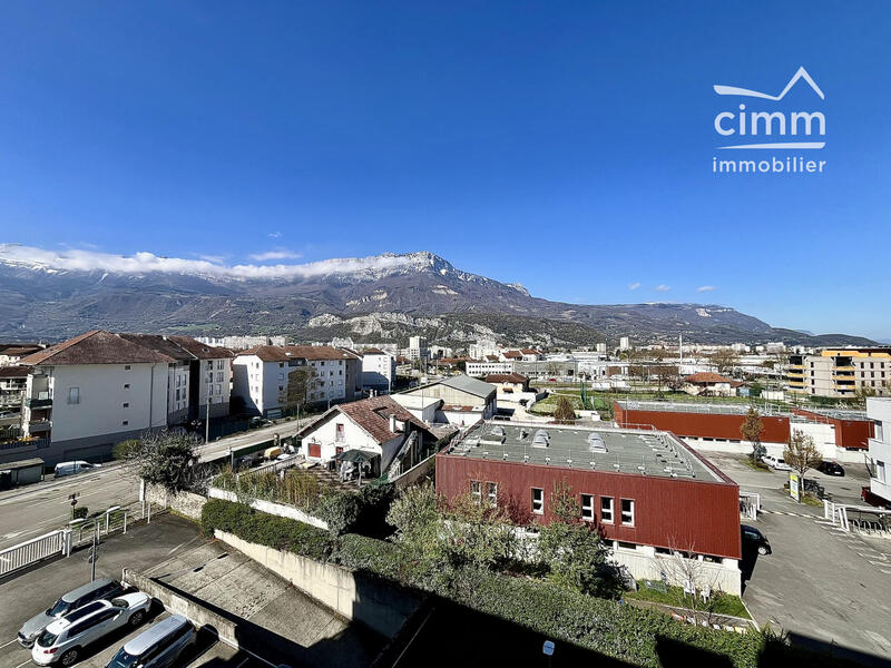 Appartement - 79 m² - 3 pièces