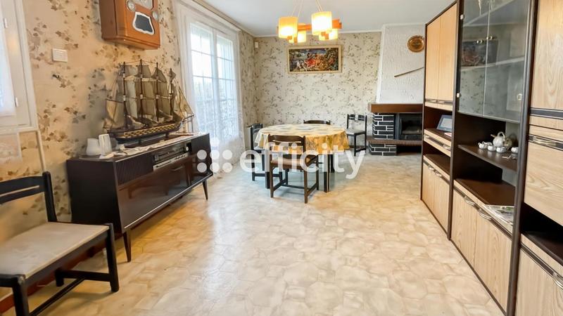 Maison - 90 m² - 4 pièces