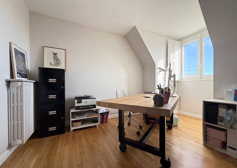 Maison - 200 m² - 8 pièces