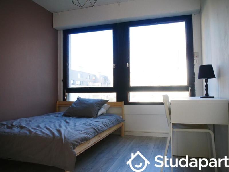 Chambre - 12 m² - 1 pièce