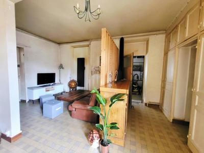 Maison - 180 m² - 7 pièces