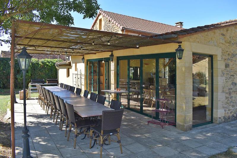 Maison - 319 m² - 12 pièces